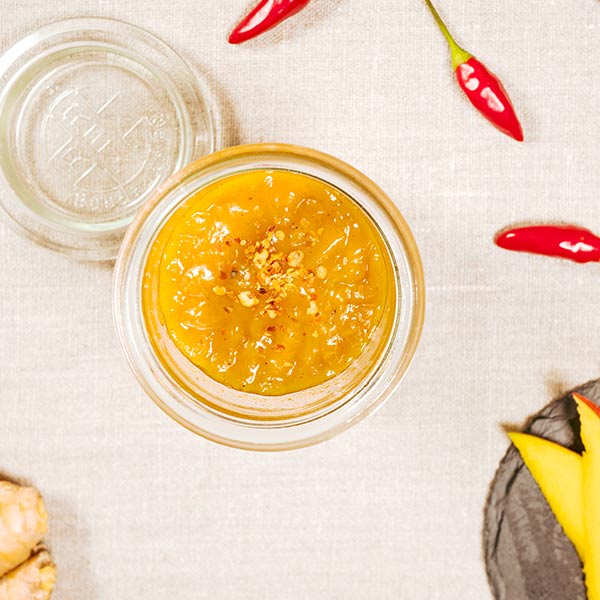 mango-chutney-mit-frischen-chilli